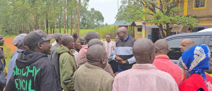 Humphrey-Muchuma-with Webuye West residents