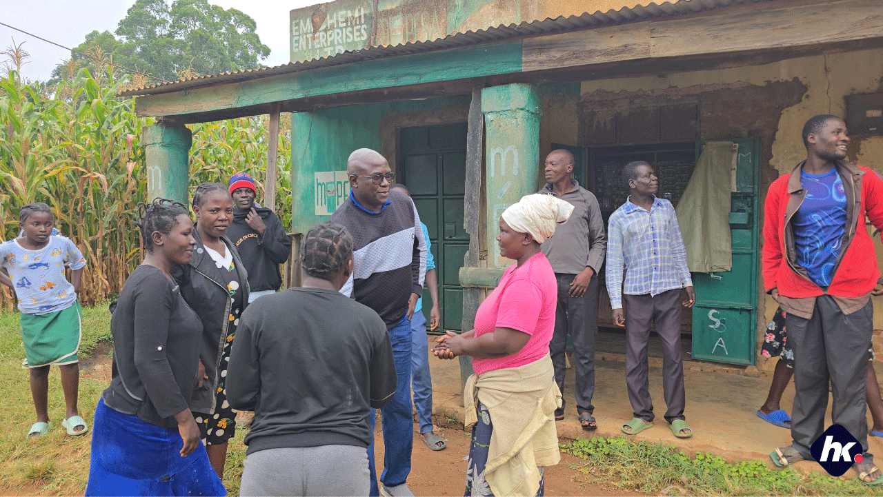 Humphrey-Muchuma-with Webuye West residents