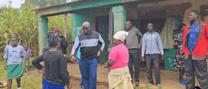 Humphrey-Muchuma-with Webuye West residents